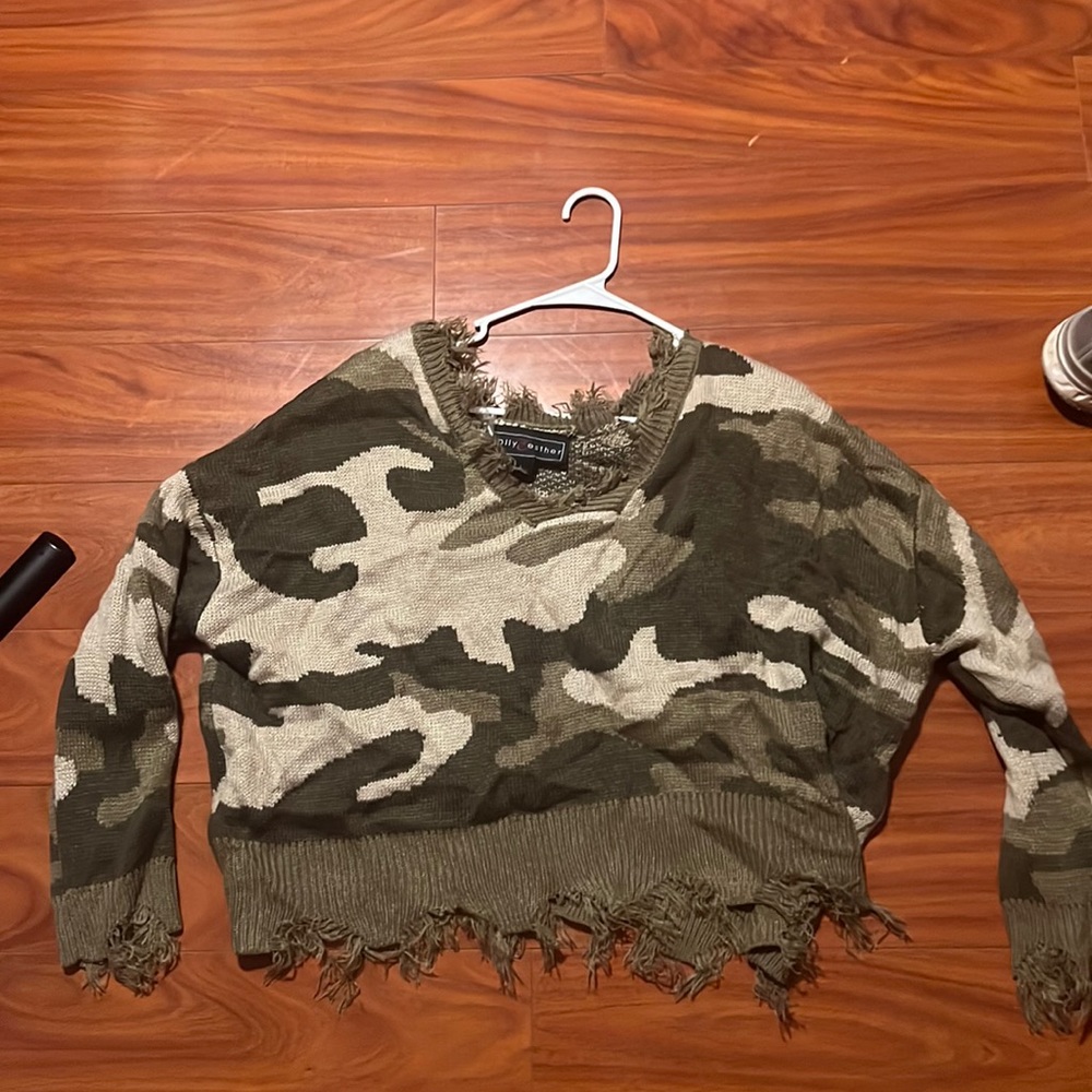 cropped camo sweater